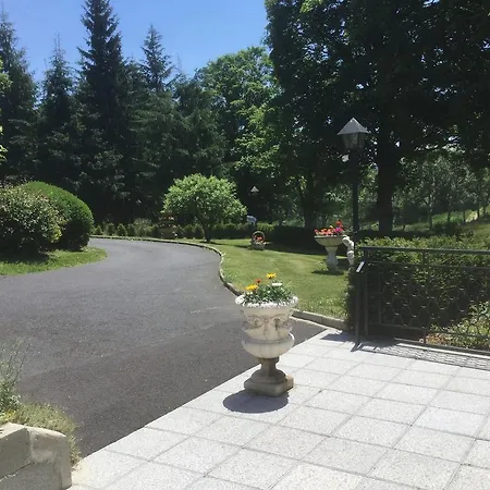 Logis Hotel Le Relais Du Bois Vialotte Le Chambon-sur-Lignon Exterior photo